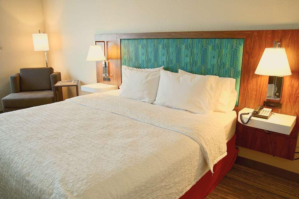 Hampton Inn & Suites Cathedral City Zimmer foto